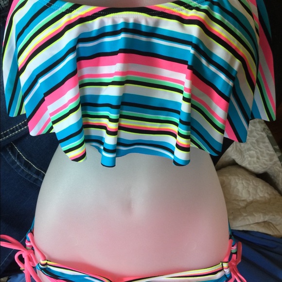 Bongo Flutter Cage Mesh Striped Bikini Set NEW $56 - Picture 4 of 8